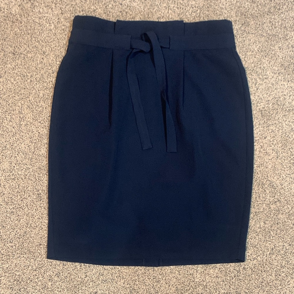 Liz Claiborne pleated pencil skirt